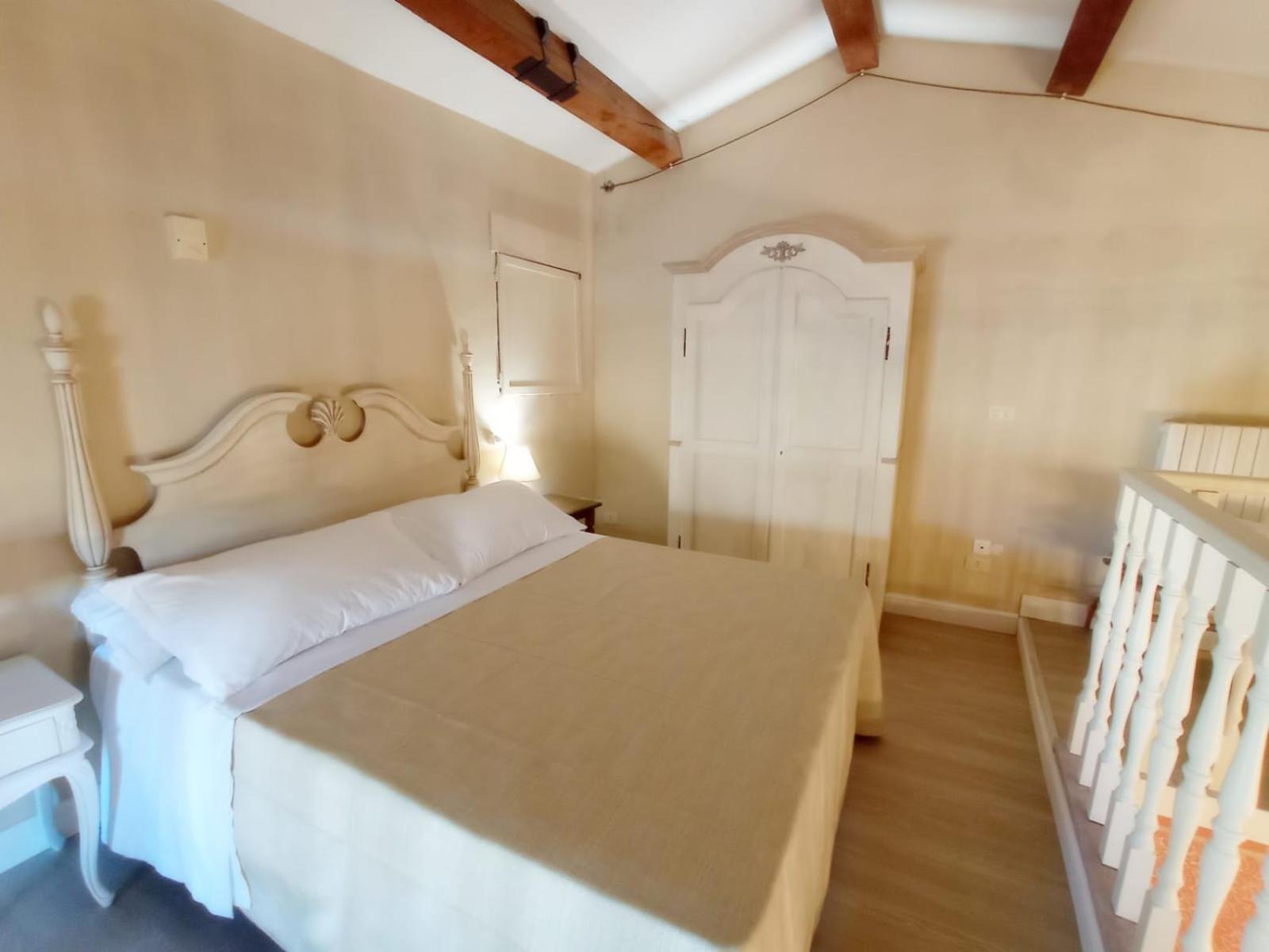 Hotel Oviv Dimora Del Borgo อักกวาวีวา ปิเชนา ภายนอก รูปภาพ